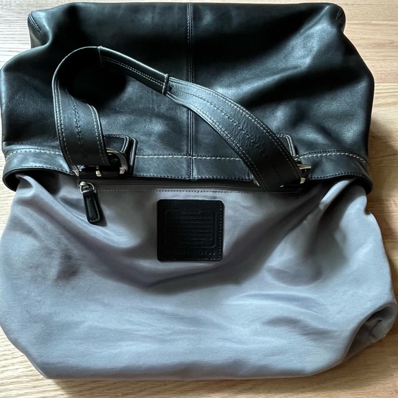 Authentic COACH Soho Large Black Pleated Tote / Shoulder Bag - Picture 6 of 13